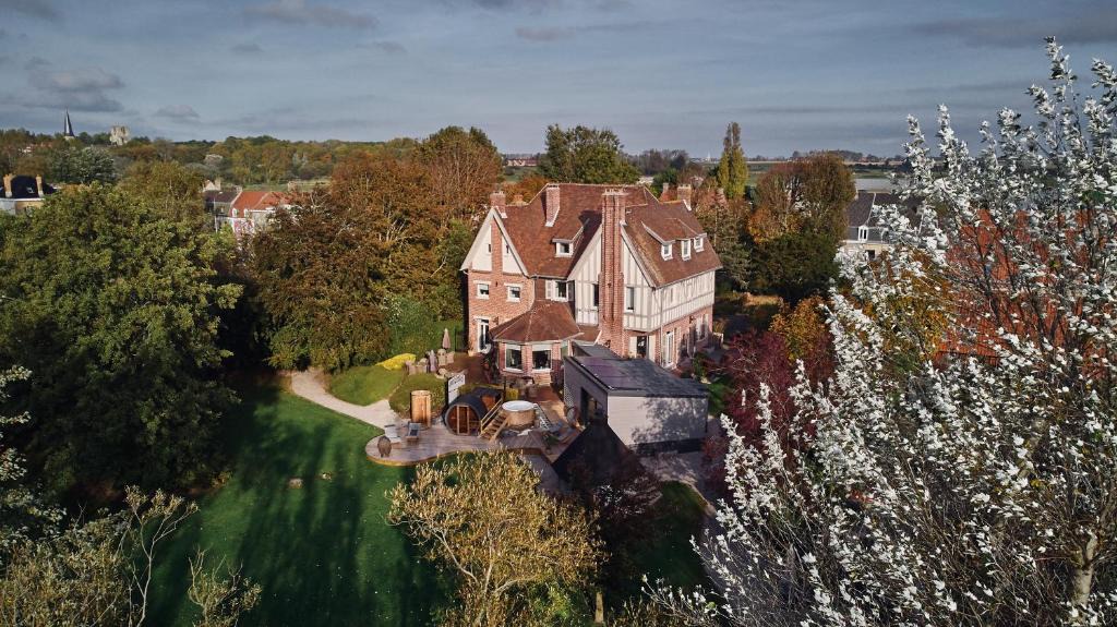 Dunkirk Bed & Breakfast | Au Petit Manoir