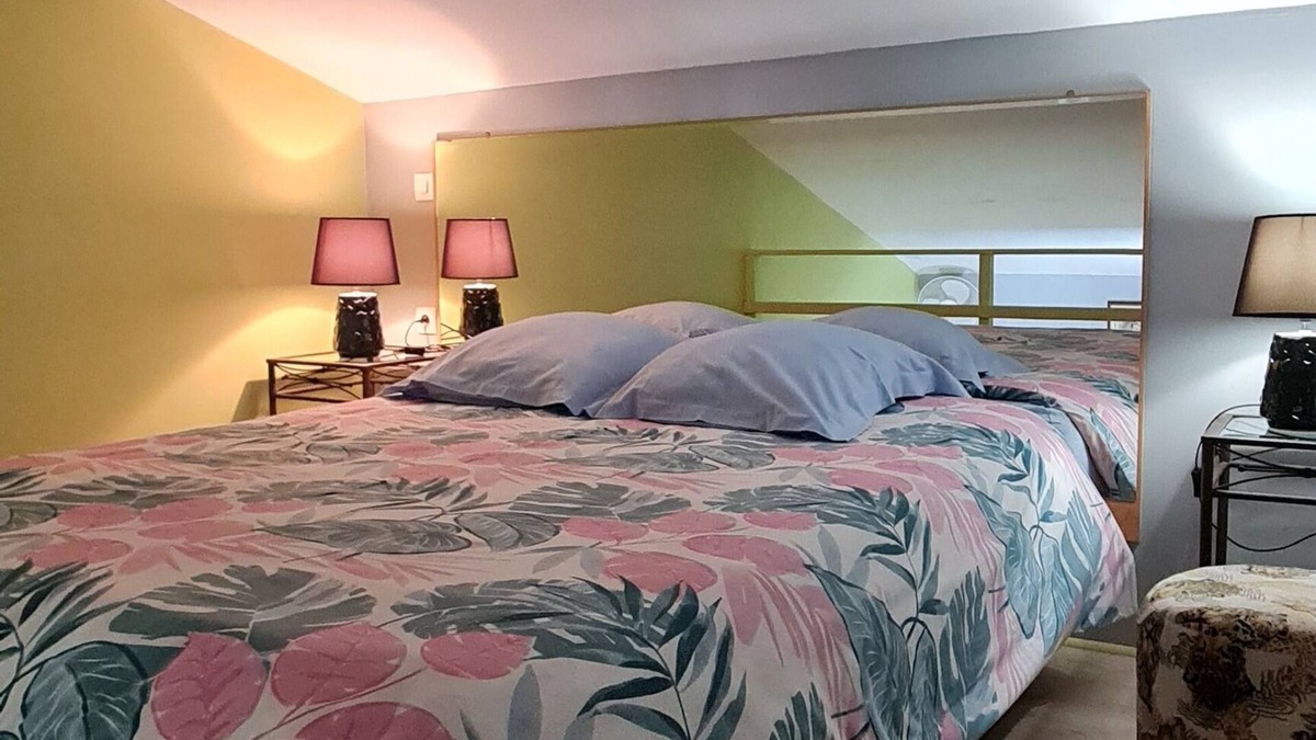L'Etang-Sale Apartment | AU TI Bonheur D'en O Studio 02
