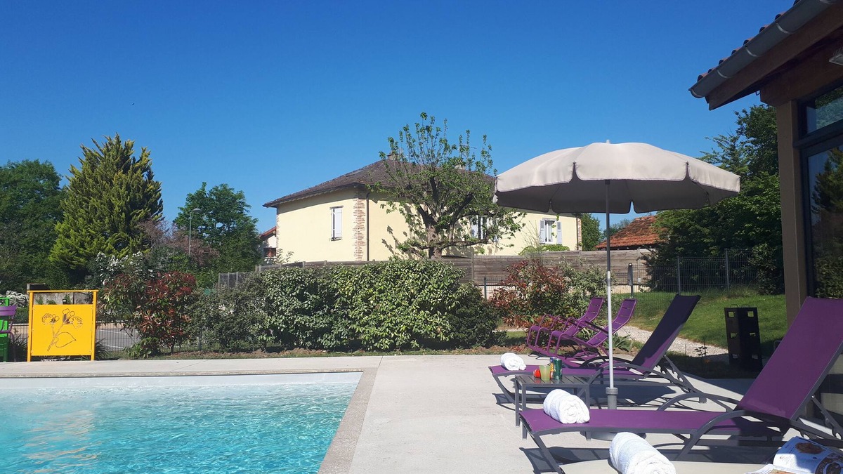 Buellas Hotel | Auberge Bressane de Buellas
