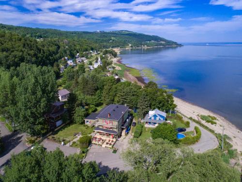 Saint-Joseph-de-la-Rive Hotel | Auberge de la rive de Charlevoix - Auberge de jeunesse familiale pour voyageurs de tous âges