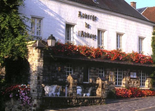 Signy-lAbbaye Hotel | Auberge De L'abbaye