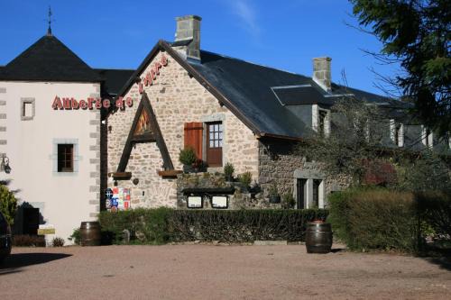 Quarre-les-Tombes Hotel | Auberge De L'Atre