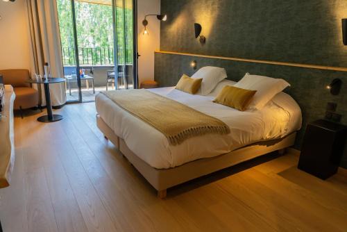 Cande-sur-Beuvron Hotel | Auberge de la Caillère