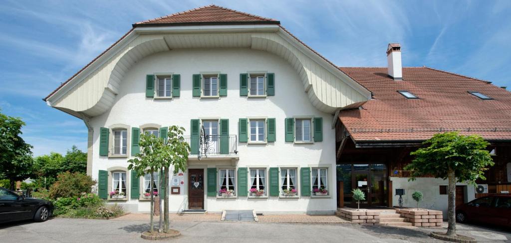 Villarepos House | Auberge de la Croix Blanche