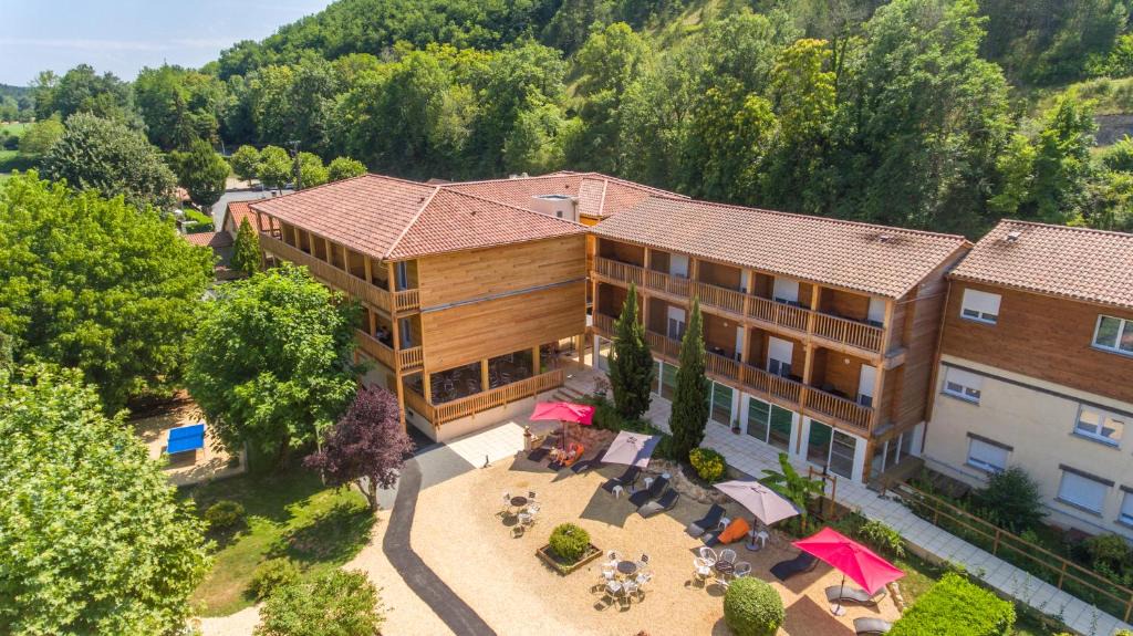 Siorac-en-Perigord Hotel | Auberge de la Petite Reine
