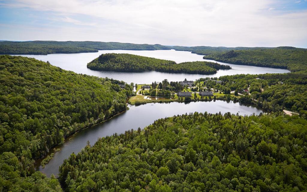 Mauricie Hotel | Auberge du Lac-à-l'Eau-Claire