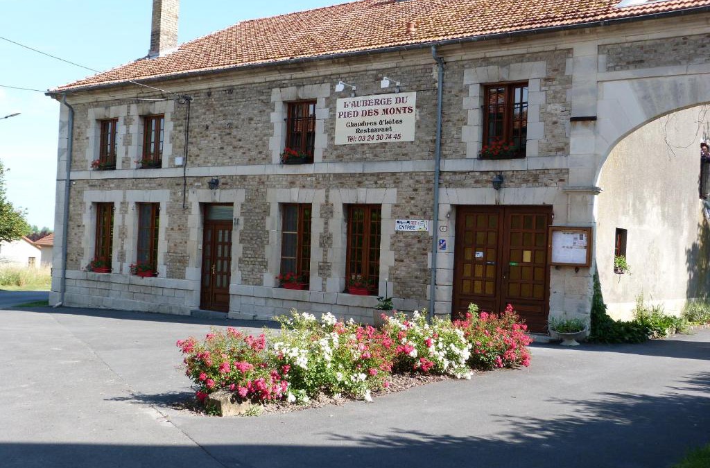 Grivy-Loisy Bed & Breakfast | auberge du pied des monts