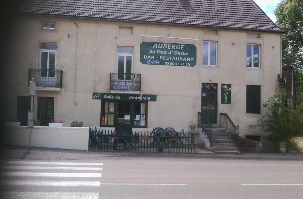 Thorey-sur-Ouche Apartment | Auberge du Pont d'Ouche