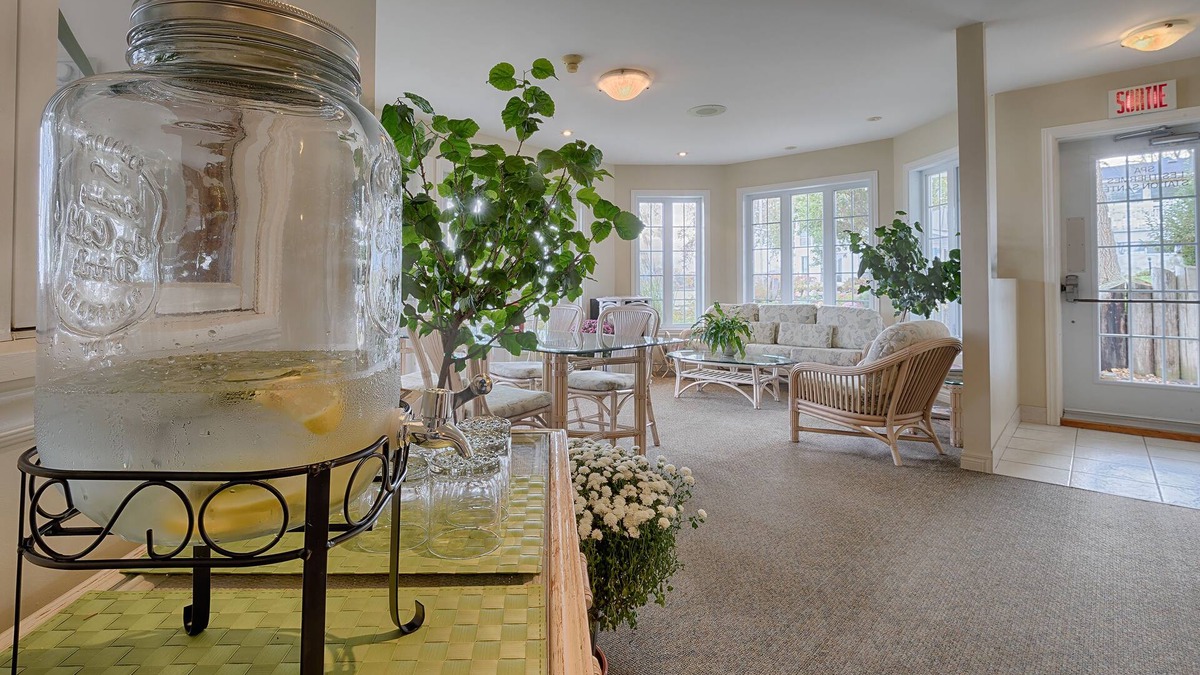 Saint-Marc-sur-Richelieu Hotel | Auberge Handfield