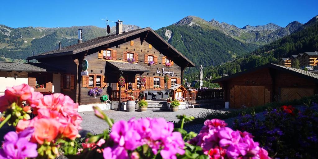 Mayens-de-Riddes Hotel | Auberge la Tzoumaz