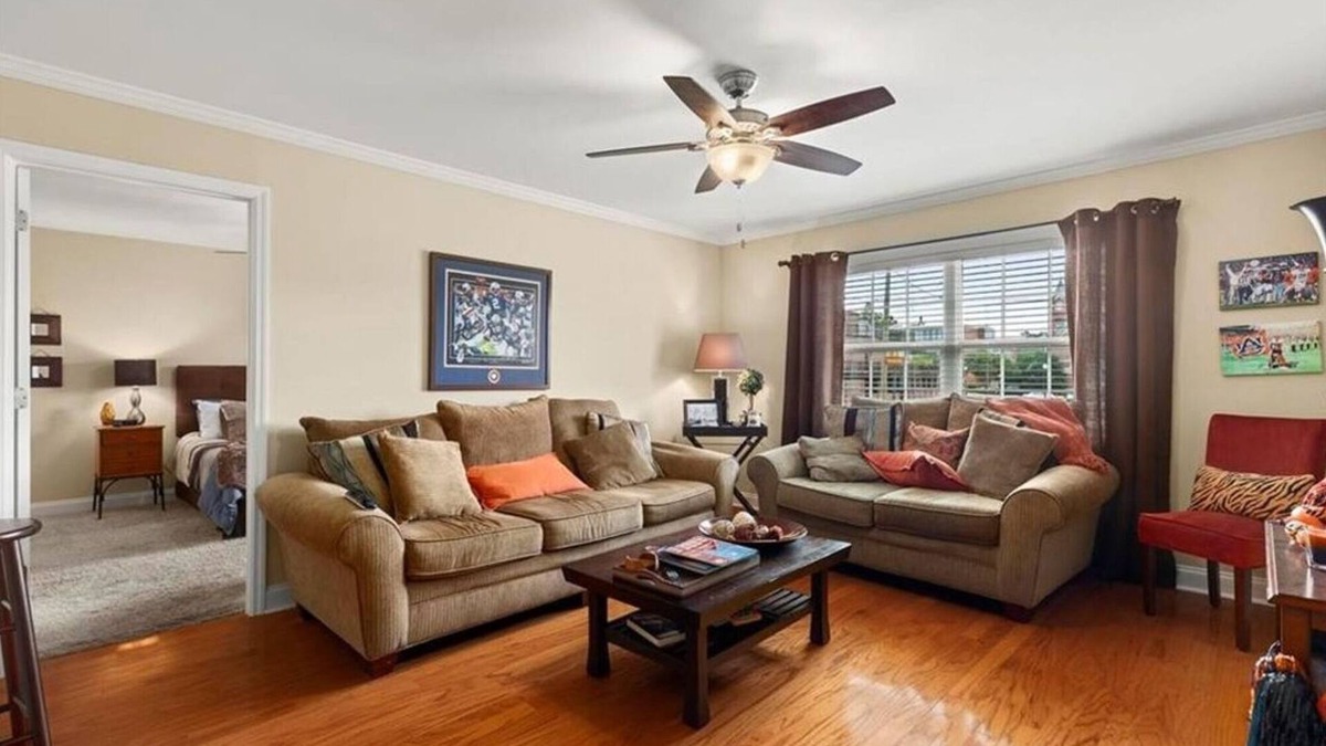 Auburn Condo | Auburn Al Game Day Condo <1 block to Toomer's Corner WAR EAGLE!