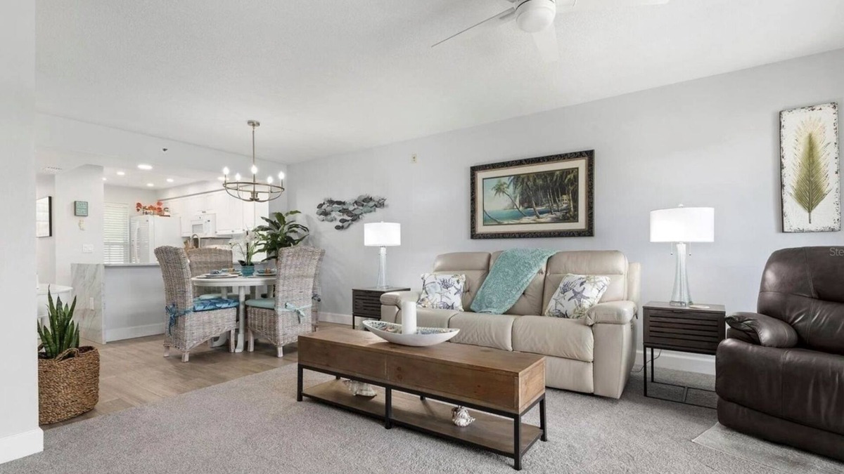 Plantation Condo | AUG 15-SEPT 30 ON SALE- 50 PER NIGHT! 5 STAR GOLF COURSE CONDO, CLOSE TO BEACH