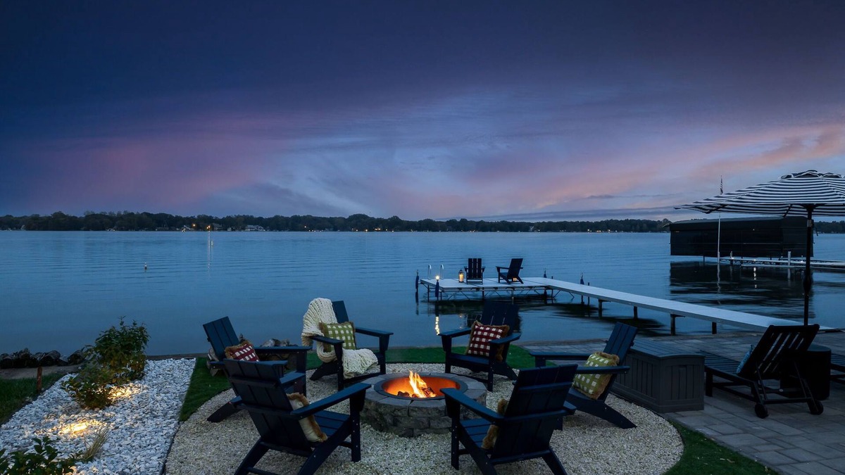 Bass Lake House | Aug Discounted! Private Lakefront | Kayaks |Bikes