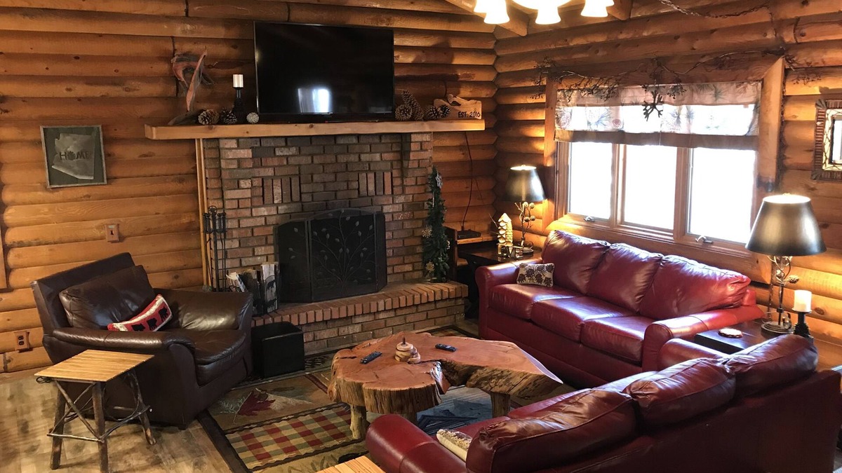 Pinetop Cabin | August dates have opened up. Escape late summer heat in the White Mountains!