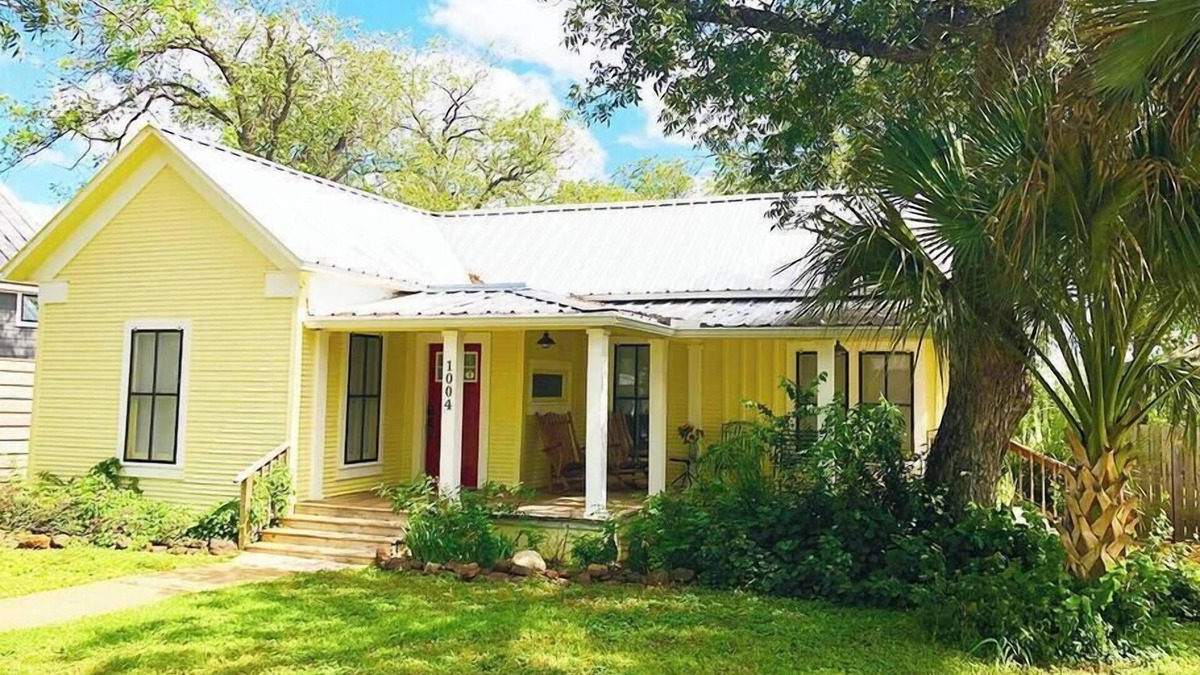 Llano House | Aunt Hattie's Farmhouse