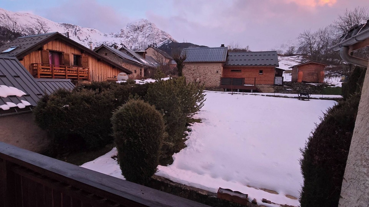 Auris House | Auris-en-Oisans, Domaine de l'Alpe d'Huez, 10 minutes from the resort.
