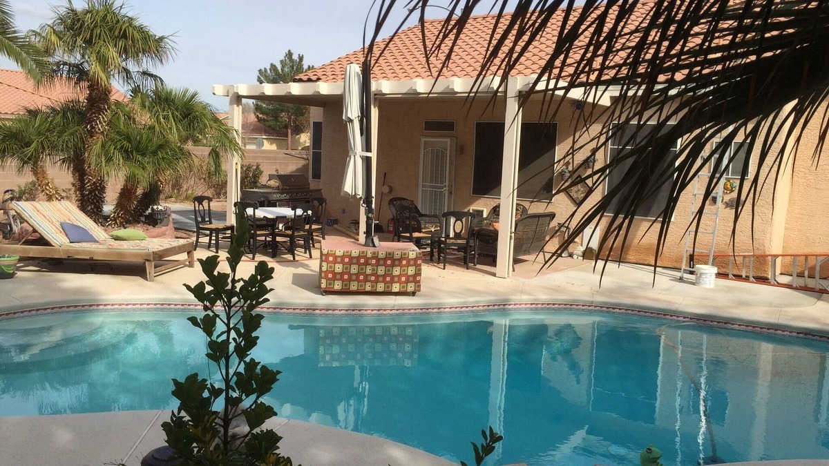 Silverado Ranch House | Aurora Bungalow House. 3 bdrm, Private Pool/Spa, 3 hole Putting Green