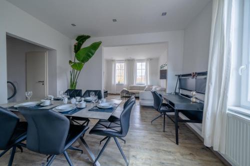 Ebkeriege Apartment | Aurora Schaar 1, 120qm, WiFi, Maisonette, Modern,2 Schlafzimmer, 1 Wohnzimmer