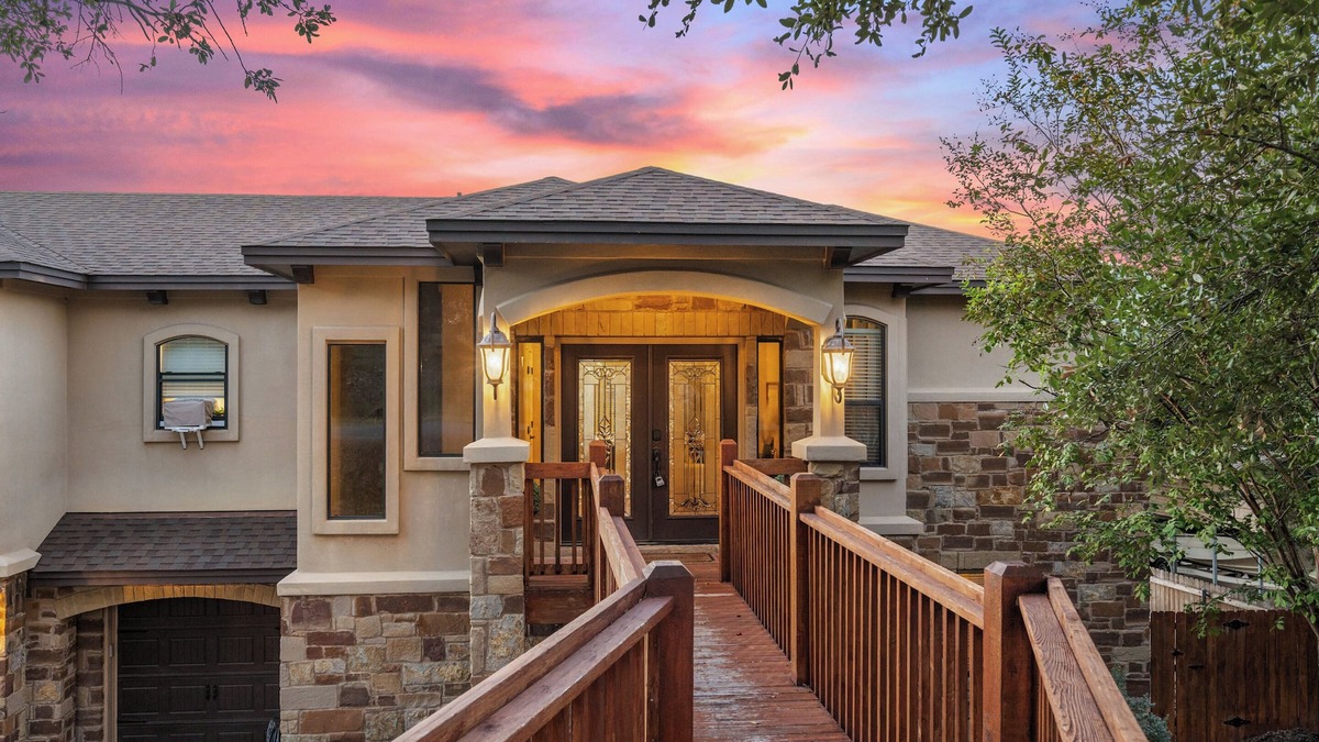 Highland Lake Estates House | Austin Area Serene Resort Home, Heated Pool, Hot Tub