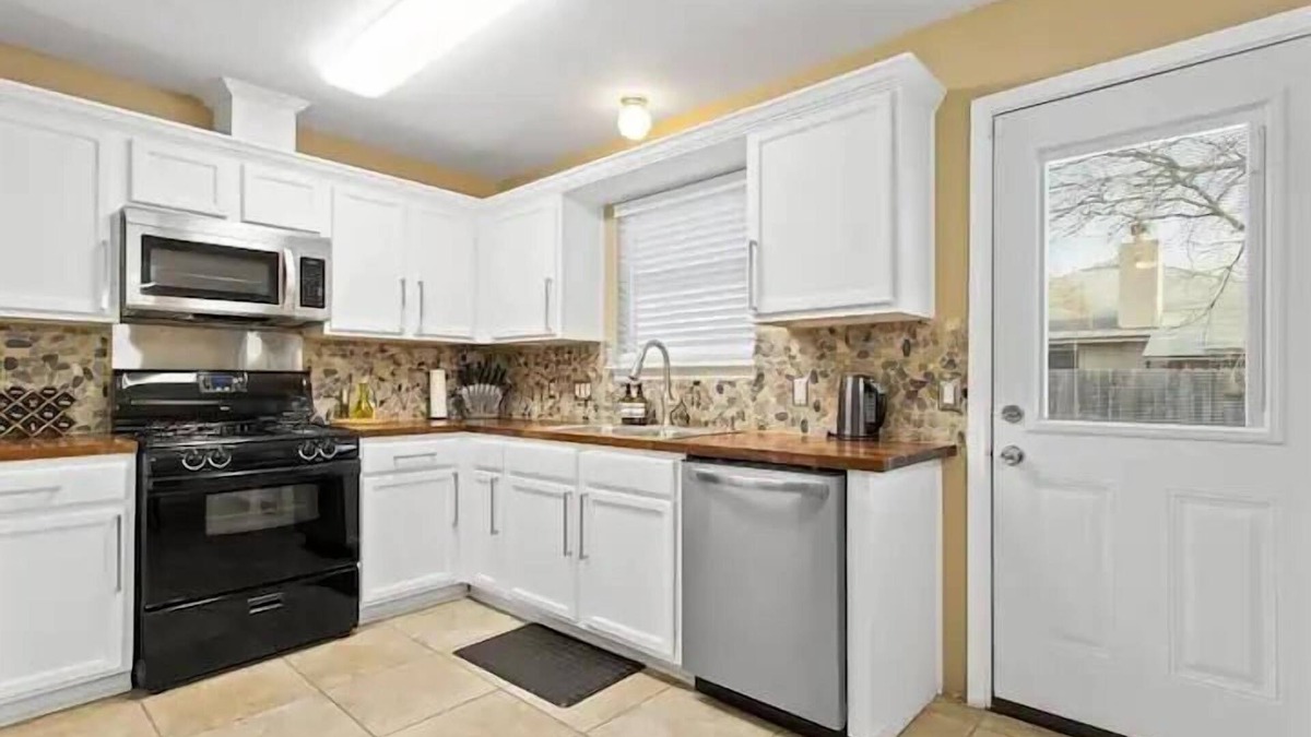 Austin House | Austin Menifee house
