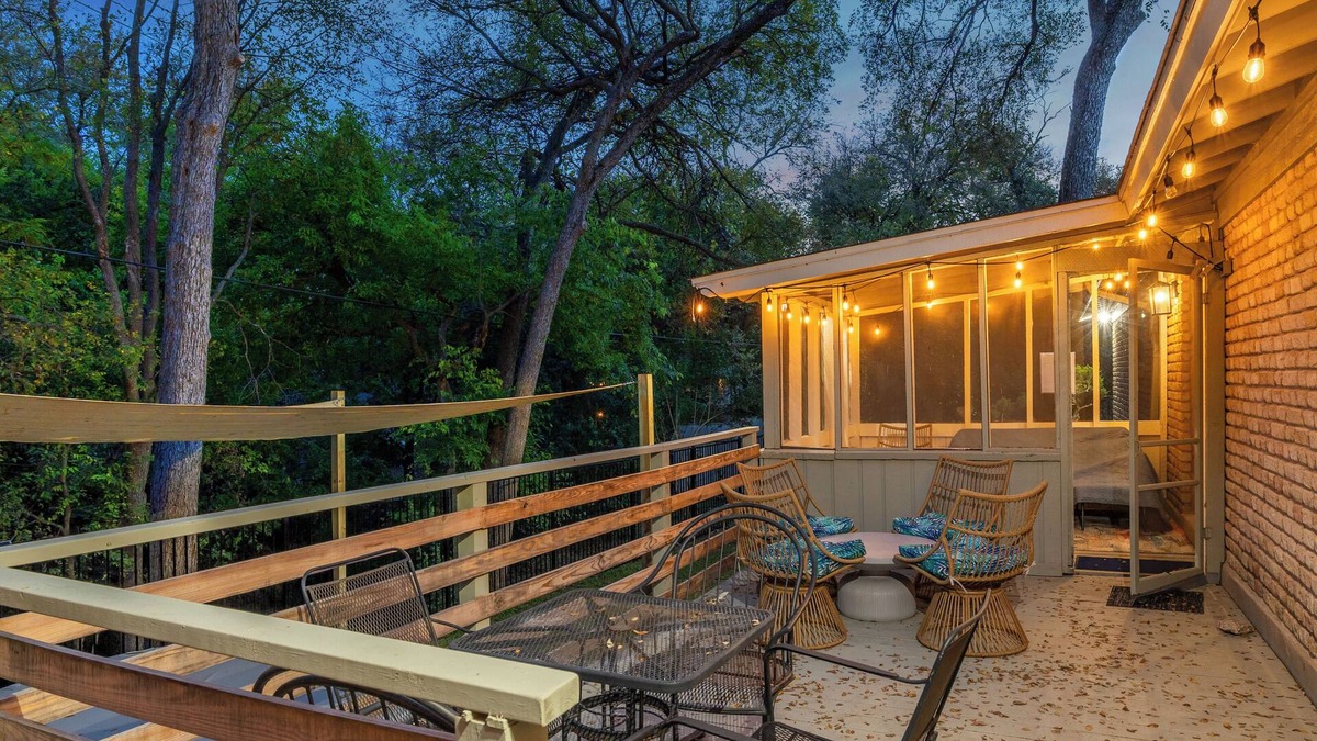 North Park Estates House | Austin Near Q2 & Domain: Cowboy Pool & Game Room