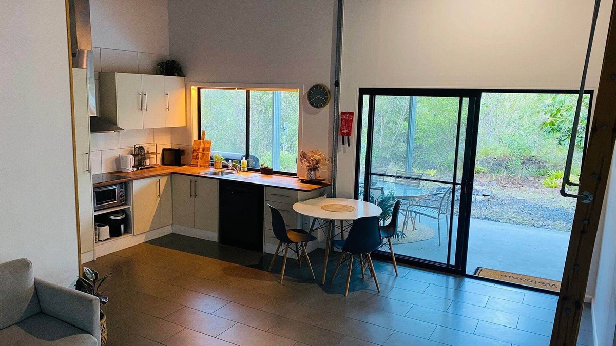 Neranwood Ski Chalet | Austinville Hinterland Chalet