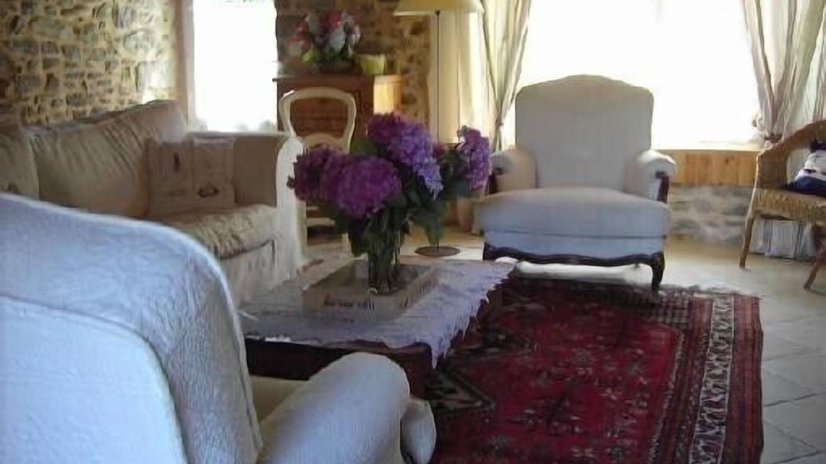 Saint-Germain-des-Vaux House | auth. stone house in the village of St Germain ds Vaux