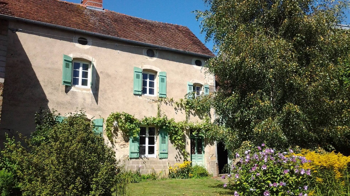 La Rochelle House | authentic and peaceful