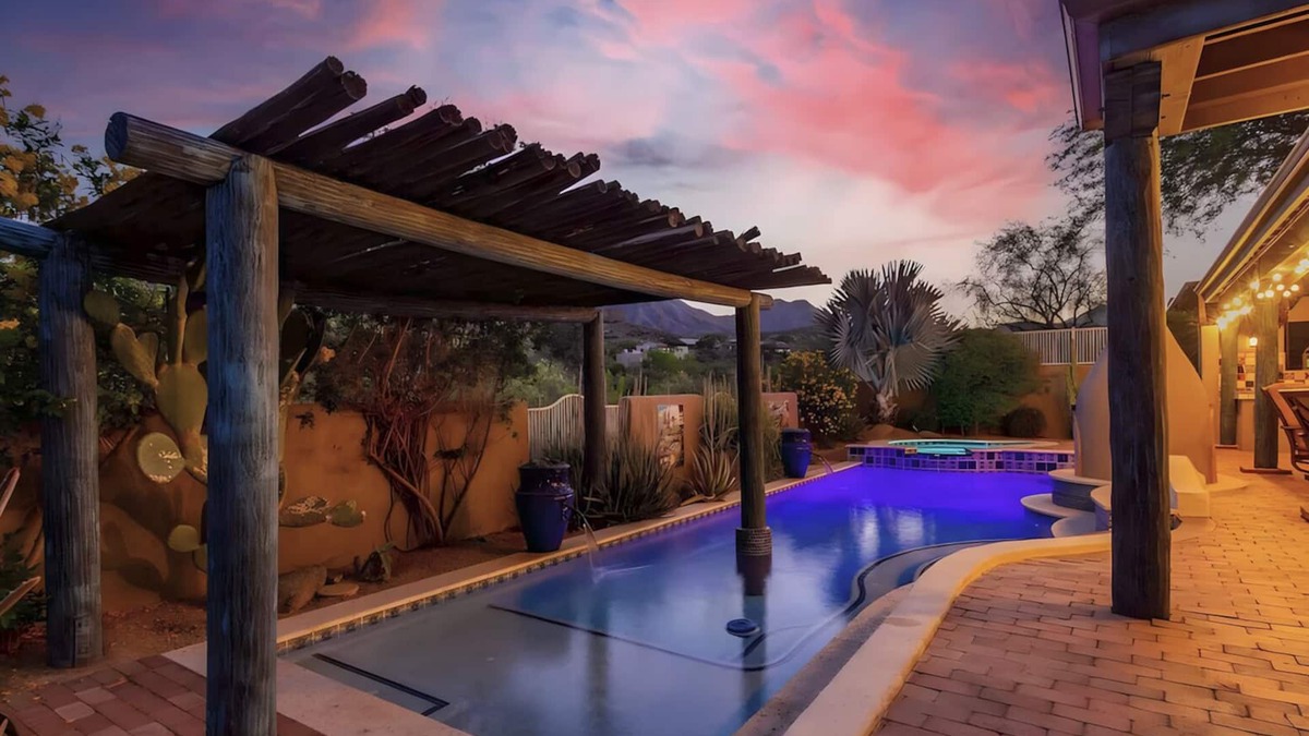 Fountain Hills House | Authentic AZ! Outdoor Paradise with Htd Pool, Spa, Outdoor Kitchen.