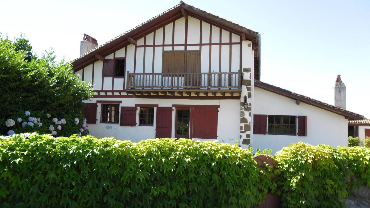 Jatxou House | Authentic Basque House 380M2 to 15 km Biarritz Anglet Bayonne