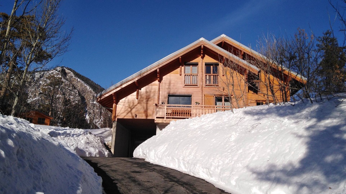 Briancon Ski Chalet | Authentic, cosy chalet for an ideal family holiday
