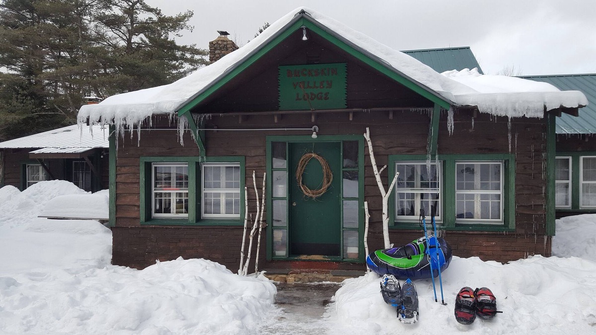 Johnsburg House | Authentic family friendly Adirondack Lodge 15 min to Gore Mountain