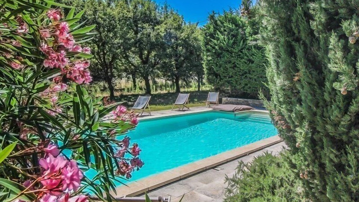 Montsegur-sur-Lauzon House | Authentic farmhouse in Montségur-sur-Lauzon, Drôme, pool, pets allowed (2).