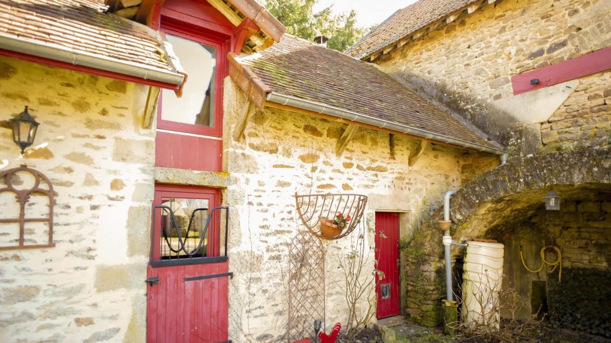 Saint-Sernin-du-Bois House | Authentic Gîte in the bourgogne Hahasiah