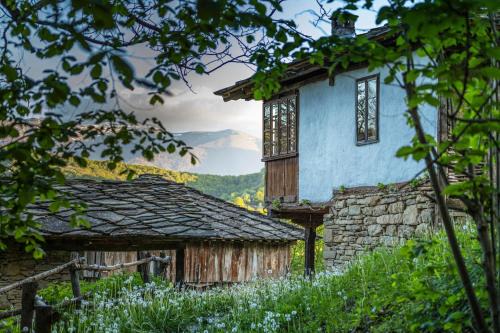 Selishte House | Authentic House with Stunning Mountain View - Karashka