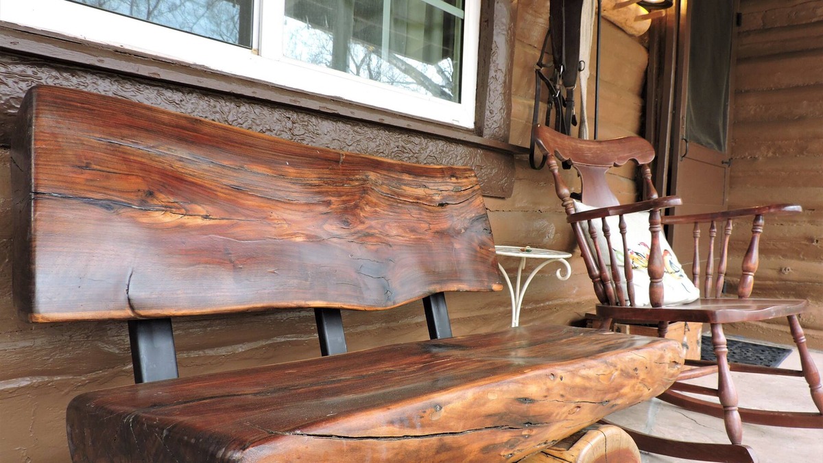 Prescott Cabin | Authentic Log Cabin, 1.25 Acres, Seasonal Creek, Fireplace! 1.6 Miles to Square