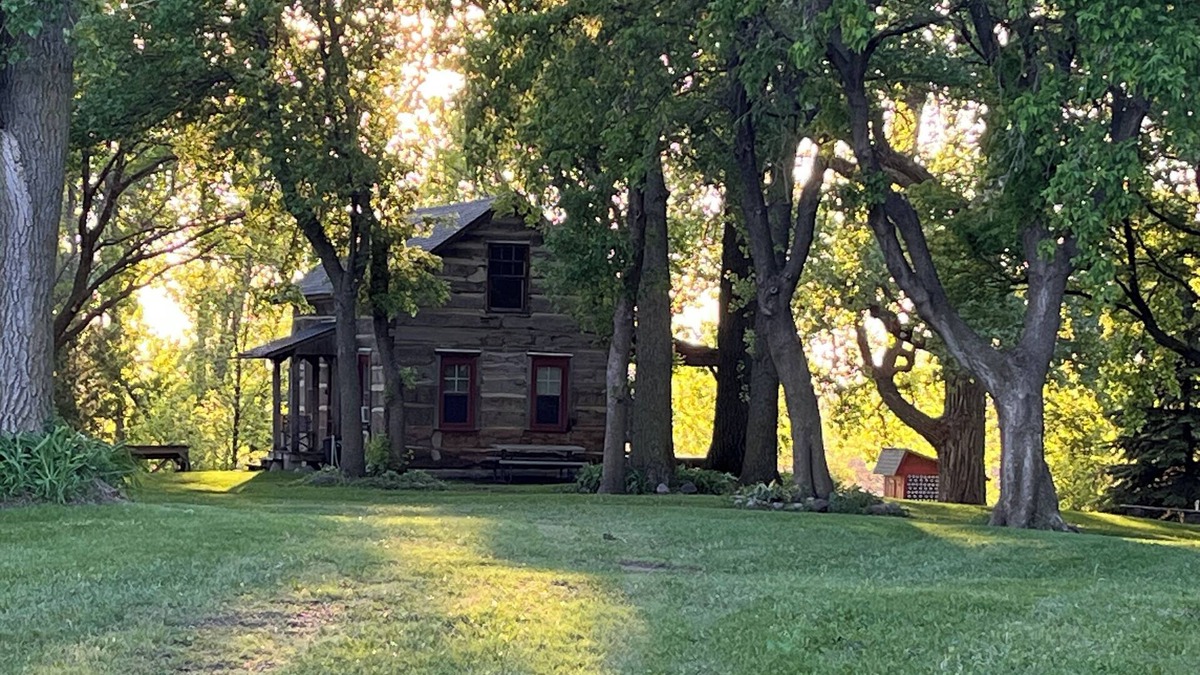 Judson Cabin | Authentic Log Cabin: The Den