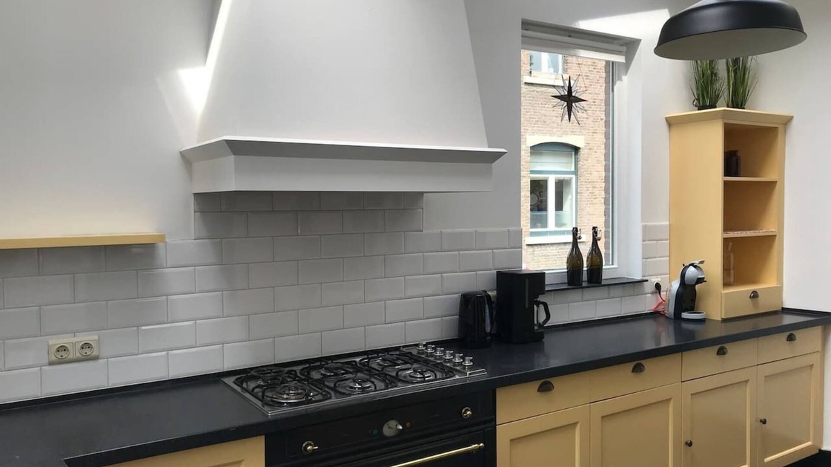 Eijsden Apartment | Authentic luxury group stay (10p) near Maastricht