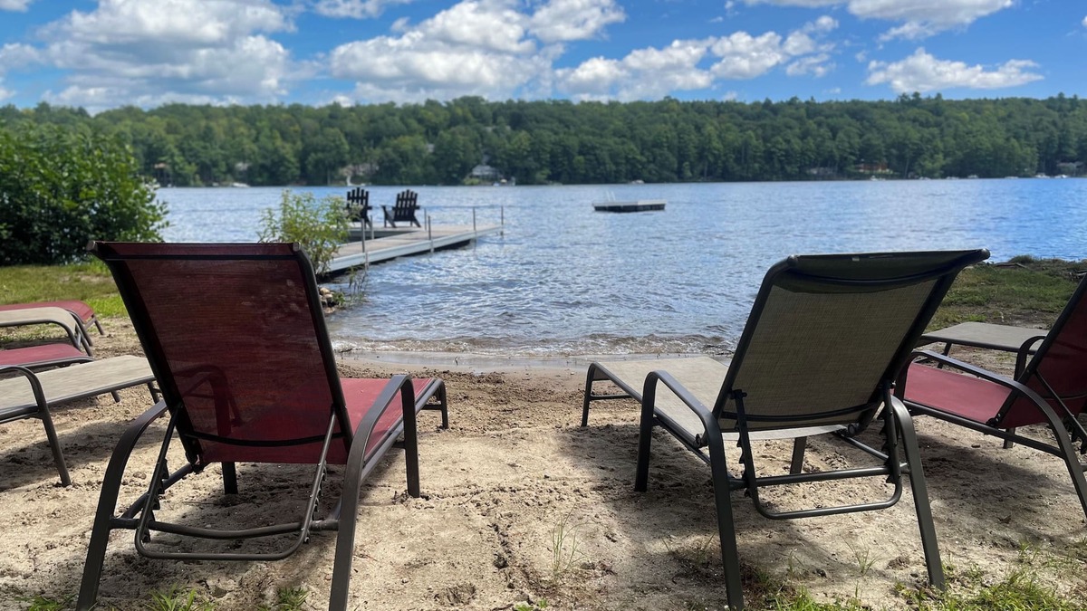 Raymond Cabin | Authentic ME 4 BR log cabin on flat land, sandy beach, Little Sebago waterfront