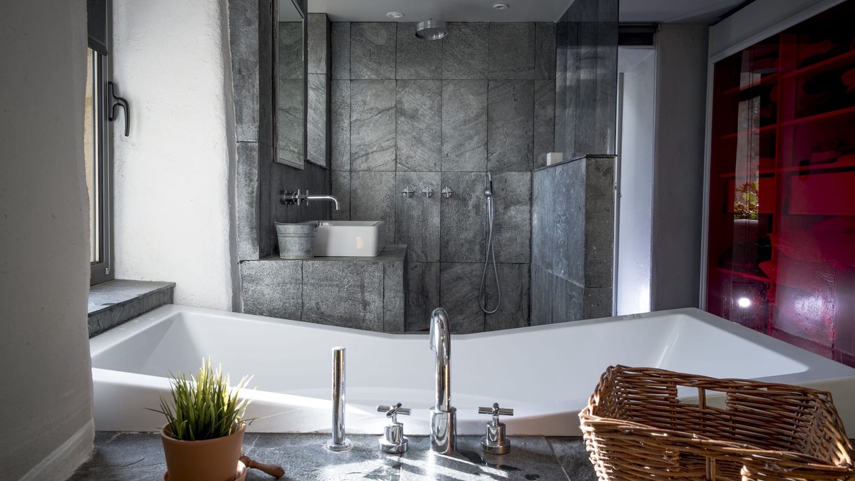 Orvault House | Authentic modern country property