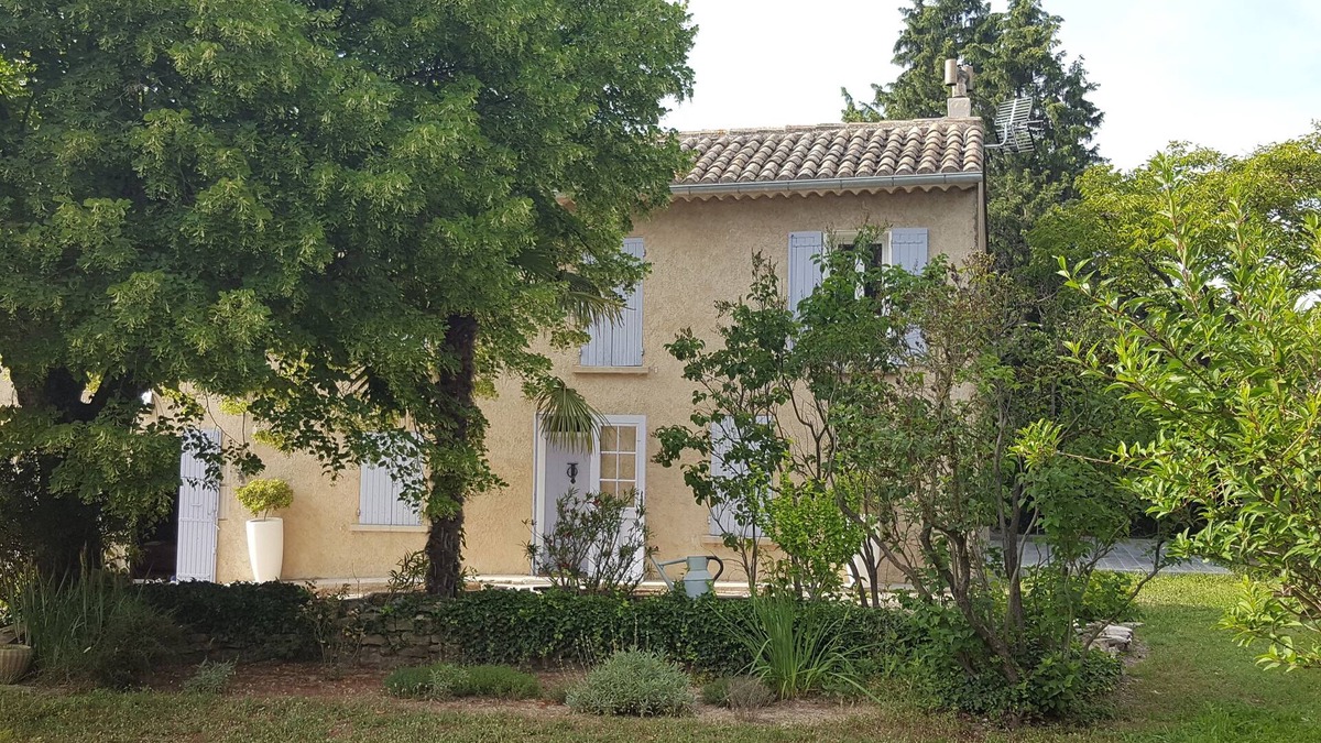 Saumane-de-Vaucluse Other | Authentic Provencal farmhouse near Isle sur la Sorgue