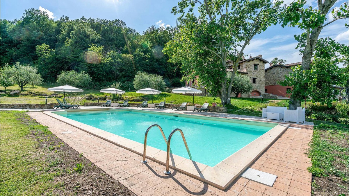 Camerino House | Authentic residence in the middle of nature with pool.