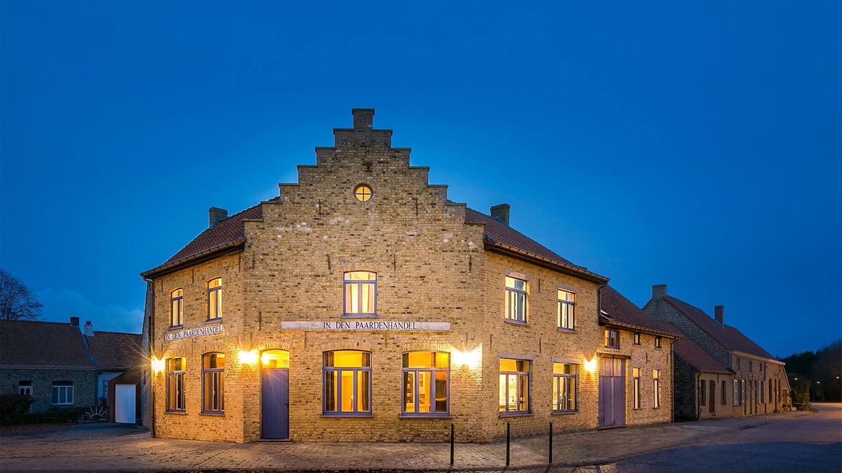 Lampernisse House | Authentic spacious holiday home - idyllic location - surrounded by
