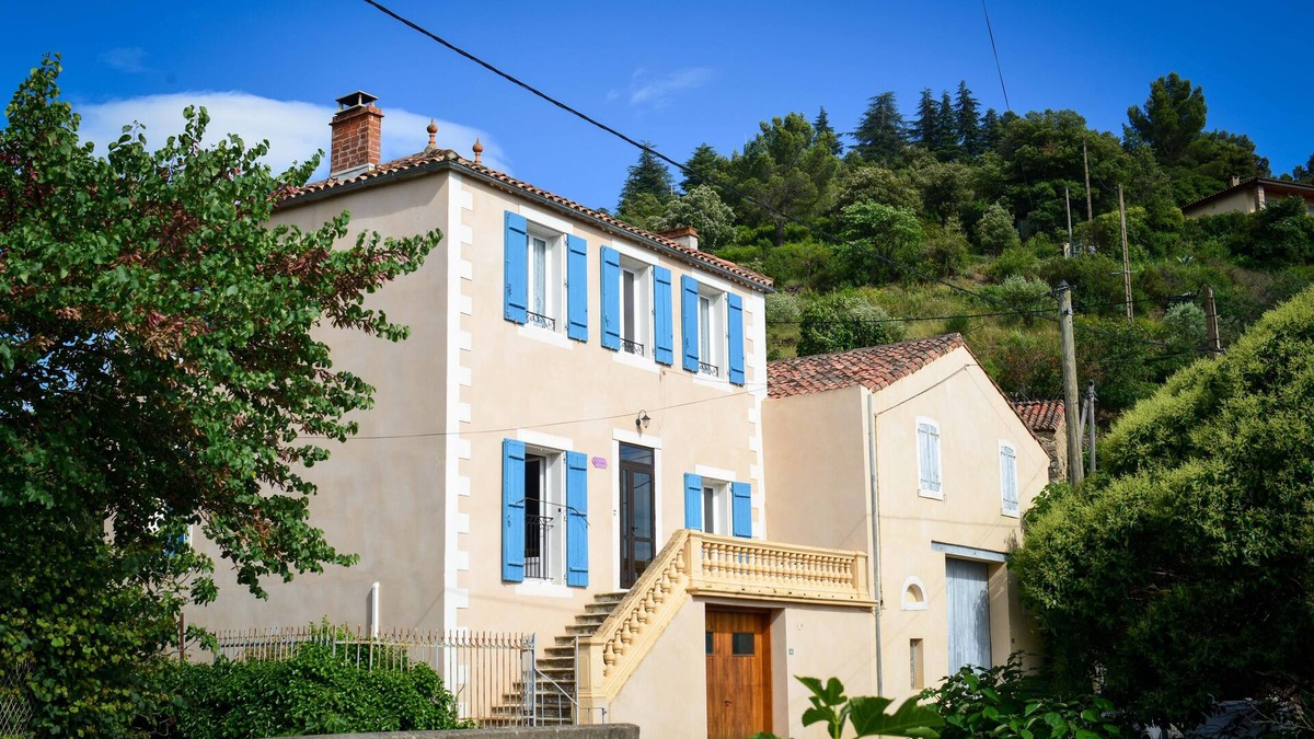 Roquebrun House | Authentic spacious house in charming village with heatable pool and garage