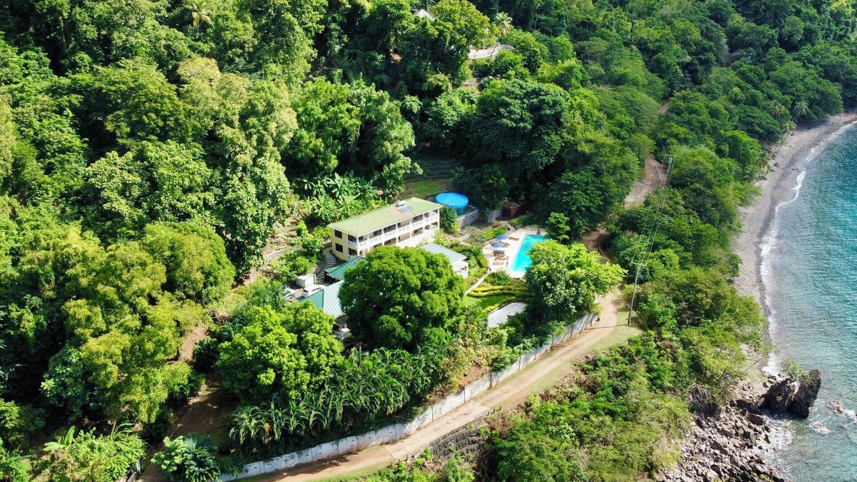 Soufriere Villa | Authentic St. Lucian Experience at Prestigious Villa - Colibri Cottage