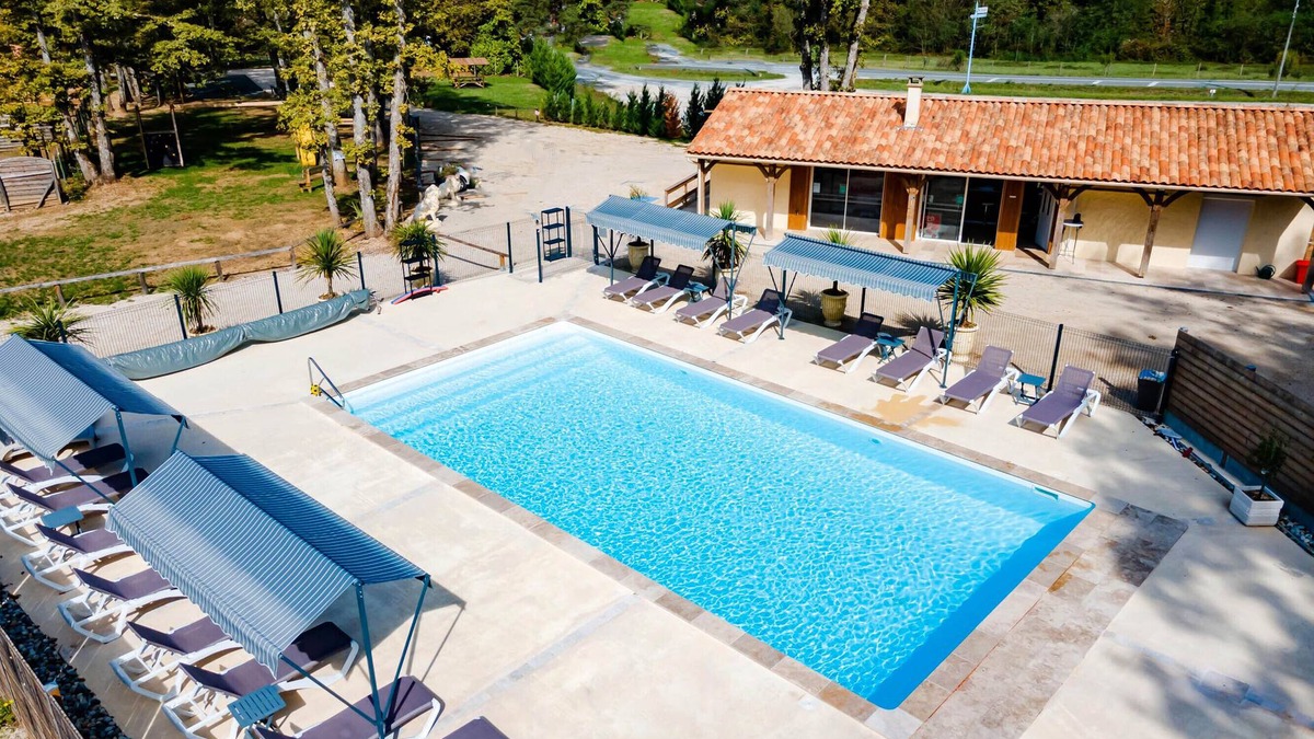 Thenon House | Authentic Stay in Dordogne – Comfortable Gîte with Heated Pool