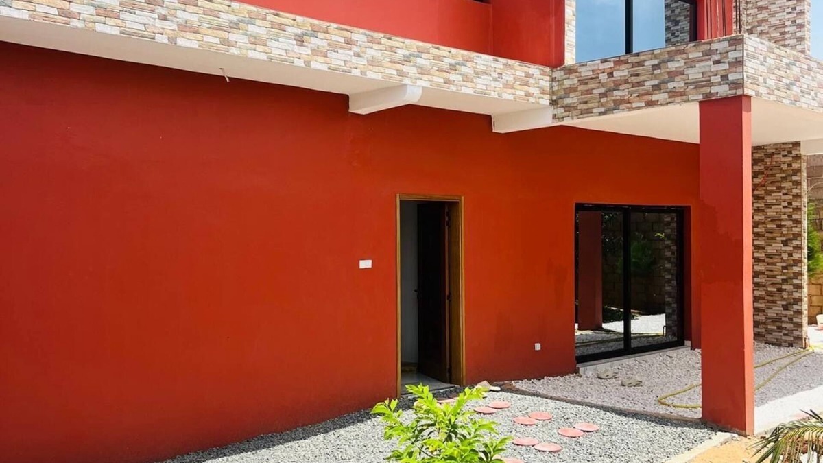 Senegal Villa | Authentic stay at Villa Noflaye du Lac Rose!