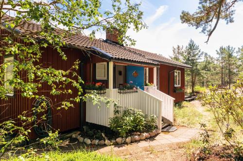 Stavsnas House | Authentic Swedish family home on the archipelago