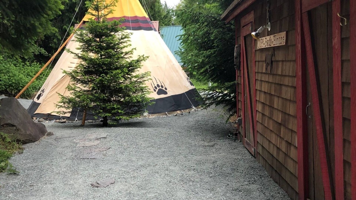 Randle Cabin | Authentic Tatoosh tipi
