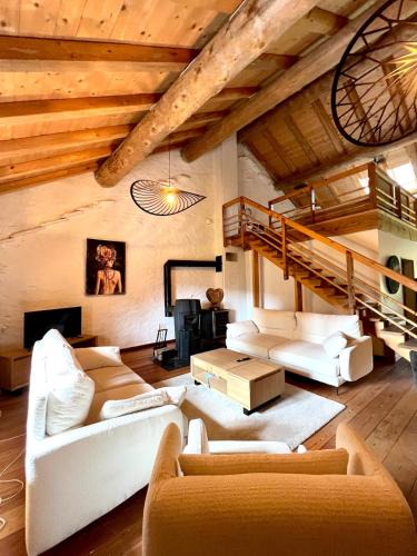 Charchilla House | Authentic Villa 160m2 Lake Vouglans 5min
